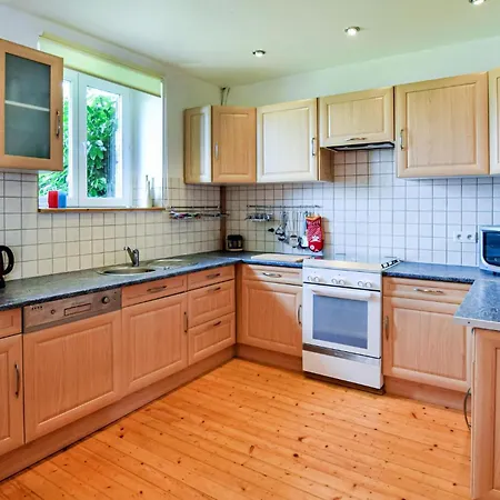 Hébergement de vacances 3 Bedroom Awesome Home In Vire Normandie *