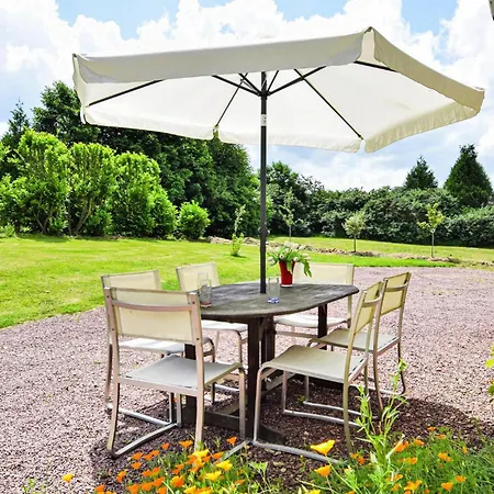 Lovely In Vire Normandie With Wifi Saint-Martin-de-Tallevende