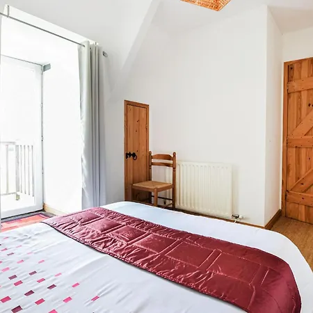 Сasa de vacaciones Lovely In Vire Normandie With Wifi *