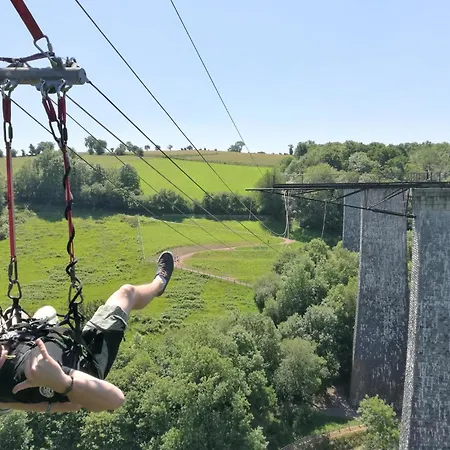 Lovely In Vire Normandie With Wifi Сasa de vacaciones