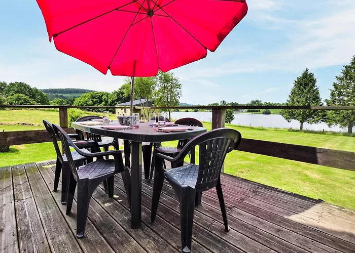 Lovely In Vire Normandie With Wifi * Saint-Martin-de-Tallevende