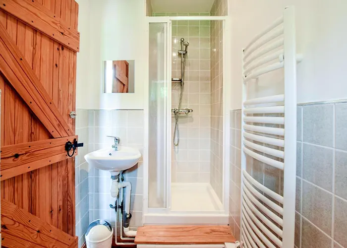 펜션 Lovely In Vire Normandie With Wifi Saint-Martin-de-Tallevende